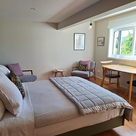 Kowhai Studio -Private Opposite Golf Course In Central Wanaka Bagian luar foto