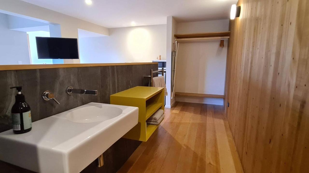 Kowhai Studio -Private Opposite Golf Course In Central Wanaka Bagian luar foto